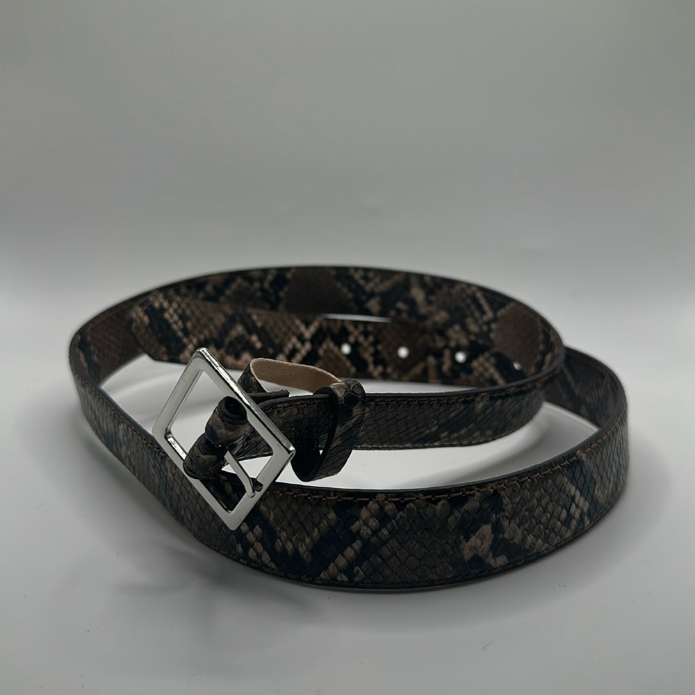 Faux snake skin fashion belt size medium